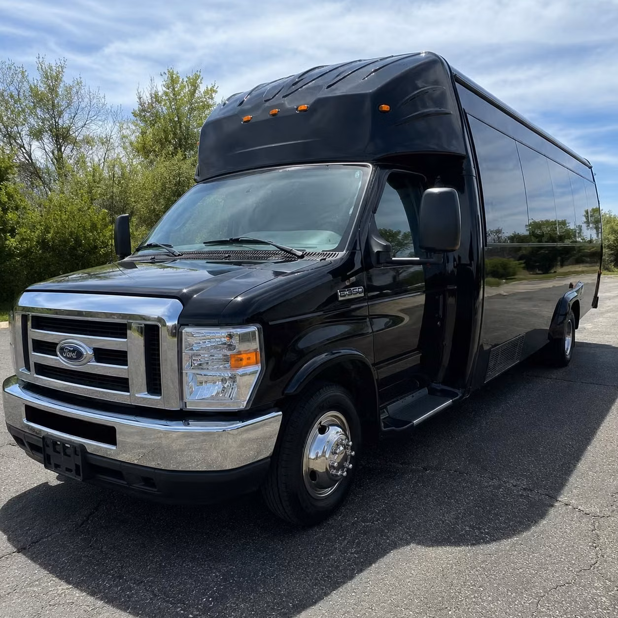 bus rentals for little rock proms homecomings